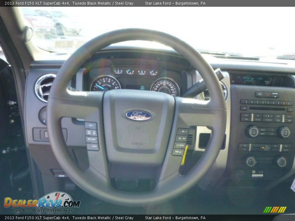 2013 Ford F150 XLT SuperCab 4x4 Tuxedo Black Metallic / Steel Gray Photo #17