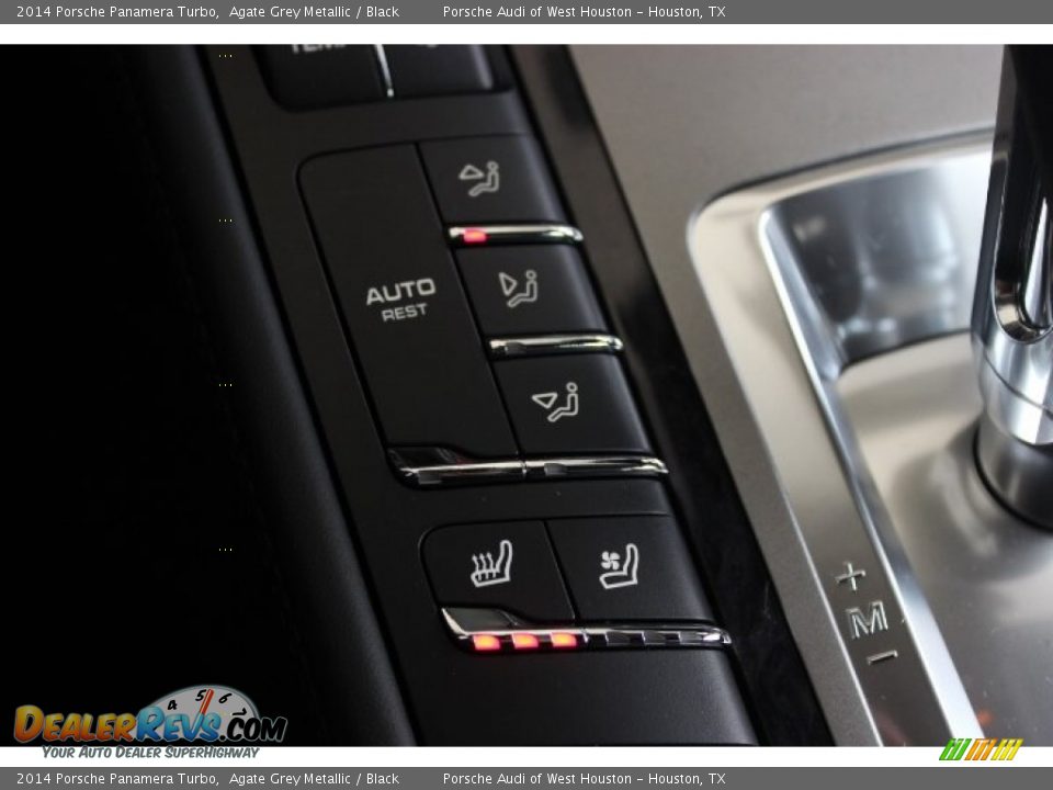 Controls of 2014 Porsche Panamera Turbo Photo #24