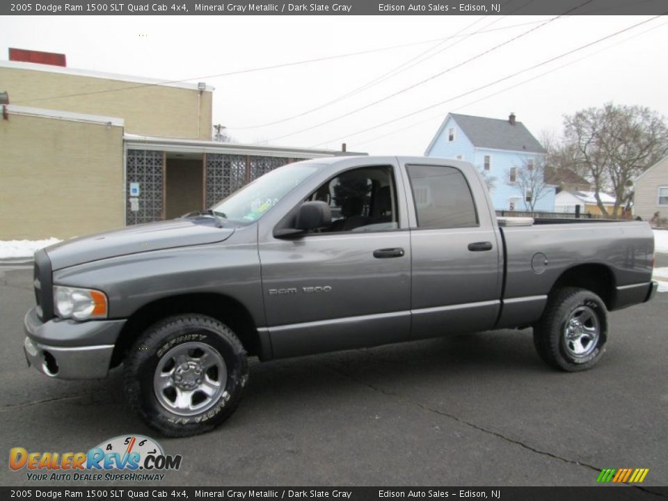 2005 Dodge Ram 1500 SLT Quad Cab 4x4 Mineral Gray Metallic / Dark Slate Gray Photo #3