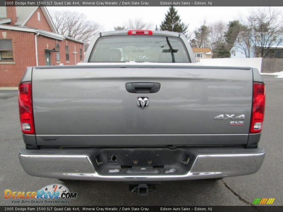 2005 Dodge Ram 1500 SLT Quad Cab 4x4 Mineral Gray Metallic / Dark Slate Gray Photo #6