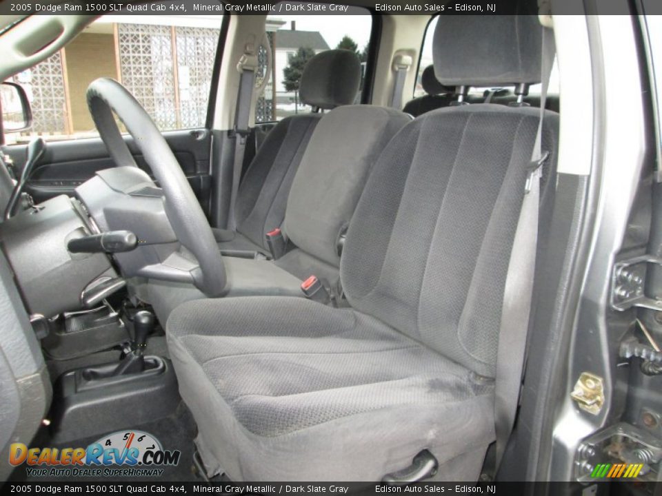 2005 Dodge Ram 1500 SLT Quad Cab 4x4 Mineral Gray Metallic / Dark Slate Gray Photo #13