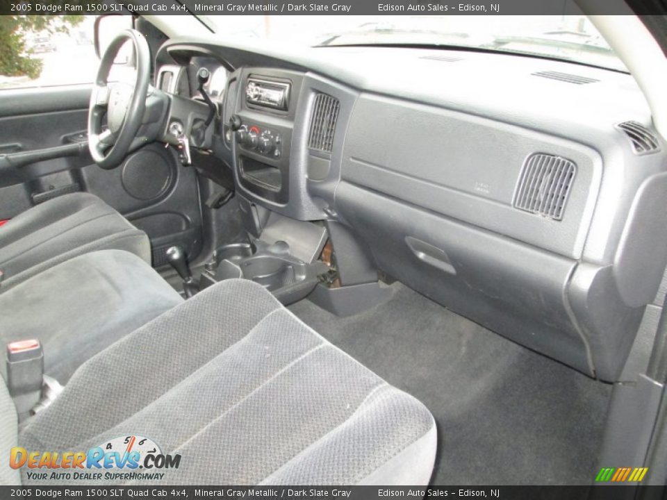 2005 Dodge Ram 1500 SLT Quad Cab 4x4 Mineral Gray Metallic / Dark Slate Gray Photo #15