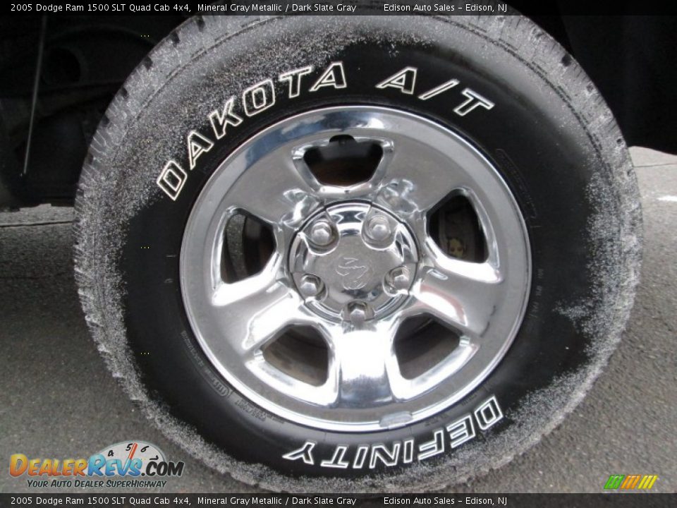 2005 Dodge Ram 1500 SLT Quad Cab 4x4 Mineral Gray Metallic / Dark Slate Gray Photo #25