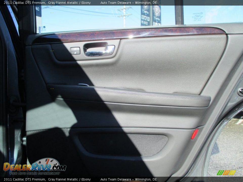 2011 Cadillac DTS Premium Gray Flannel Metallic / Ebony Photo #27