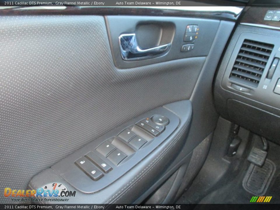 2011 Cadillac DTS Premium Gray Flannel Metallic / Ebony Photo #33