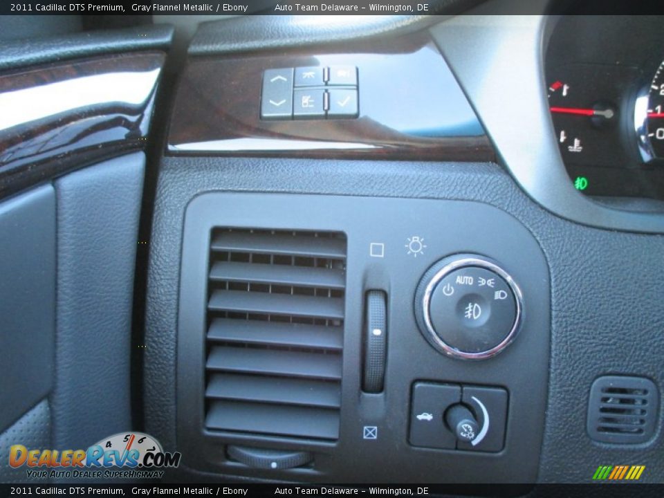 2011 Cadillac DTS Premium Gray Flannel Metallic / Ebony Photo #34