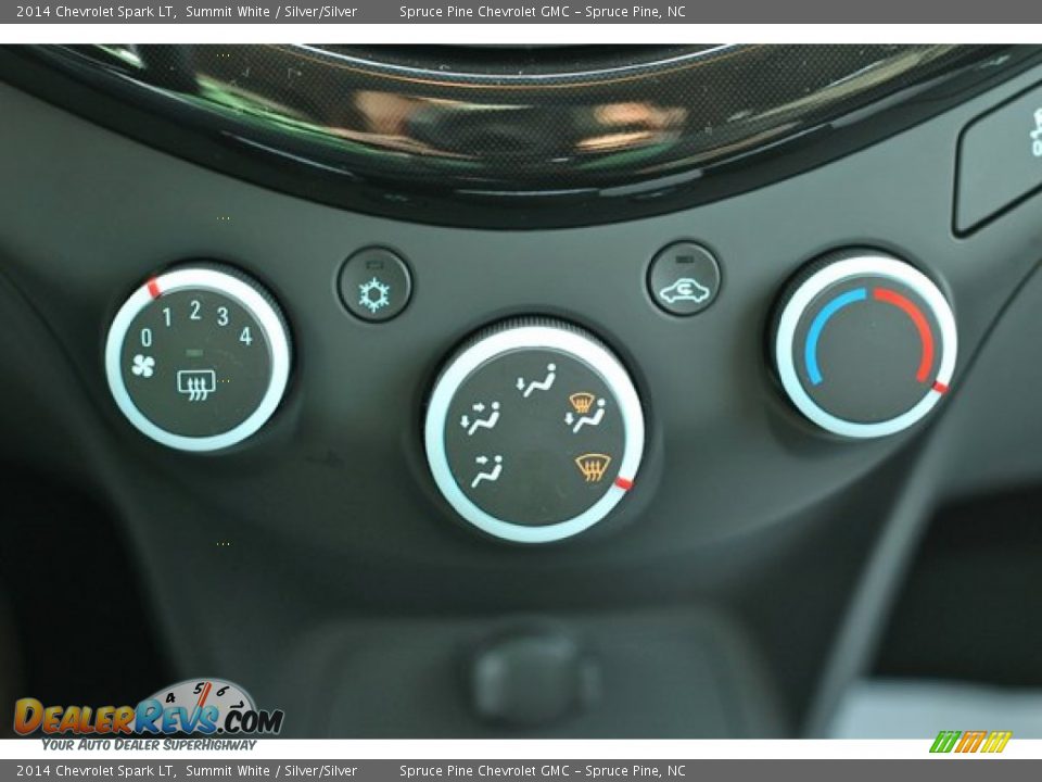 Controls of 2014 Chevrolet Spark LT Photo #12