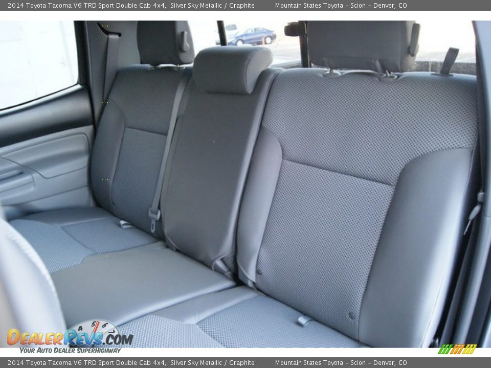 2014 Toyota Tacoma V6 TRD Sport Double Cab 4x4 Silver Sky Metallic / Graphite Photo #7