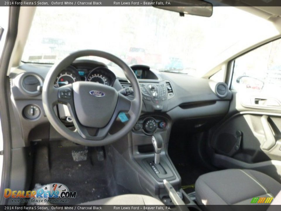 2014 Ford Fiesta S Sedan Oxford White / Charcoal Black Photo #14