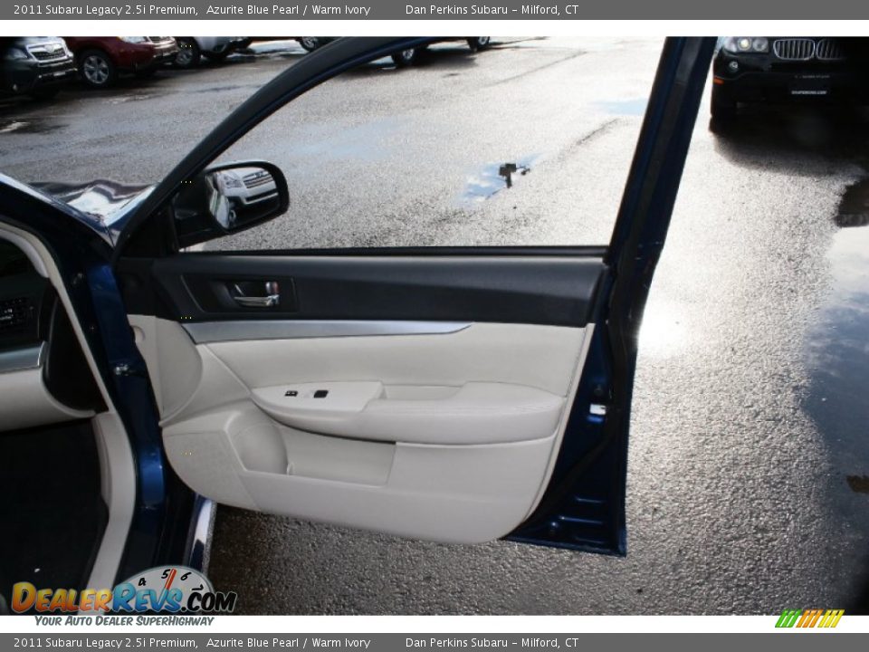 2011 Subaru Legacy 2.5i Premium Azurite Blue Pearl / Warm Ivory Photo #16