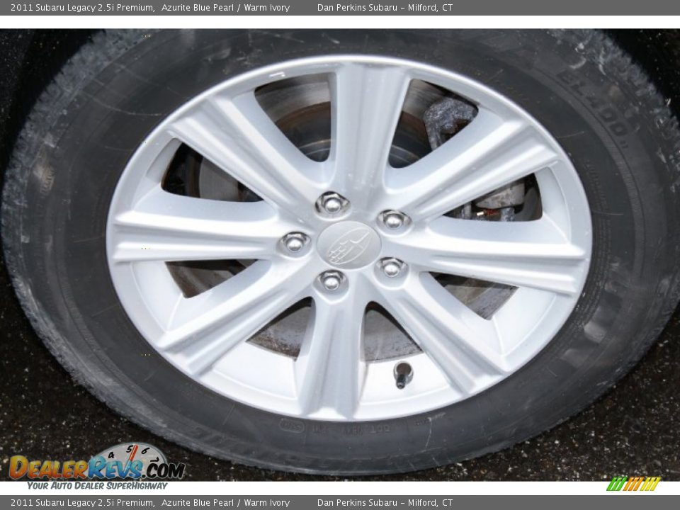 2011 Subaru Legacy 2.5i Premium Azurite Blue Pearl / Warm Ivory Photo #20