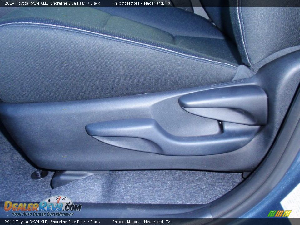 2014 Toyota RAV4 XLE Shoreline Blue Pearl / Black Photo #27