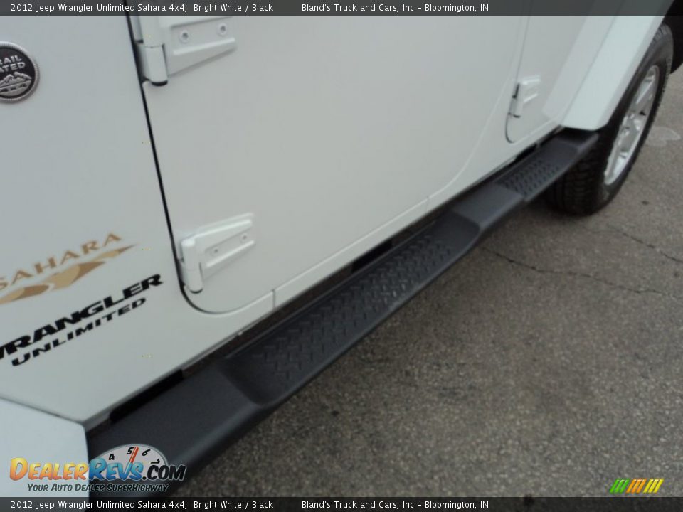 2012 Jeep Wrangler Unlimited Sahara 4x4 Bright White / Black Photo #27