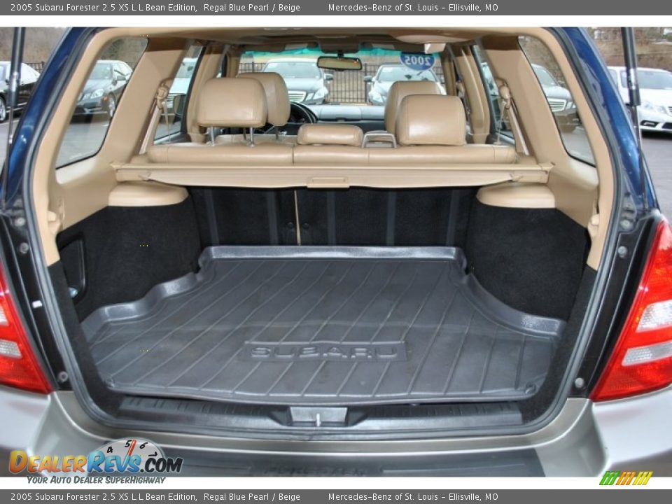 2005 Subaru Forester 2.5 XS L.L.Bean Edition Regal Blue Pearl / Beige Photo #7
