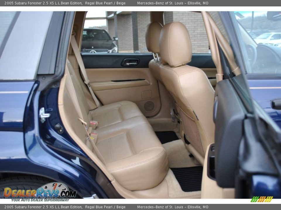 2005 Subaru Forester 2.5 XS L.L.Bean Edition Regal Blue Pearl / Beige Photo #8