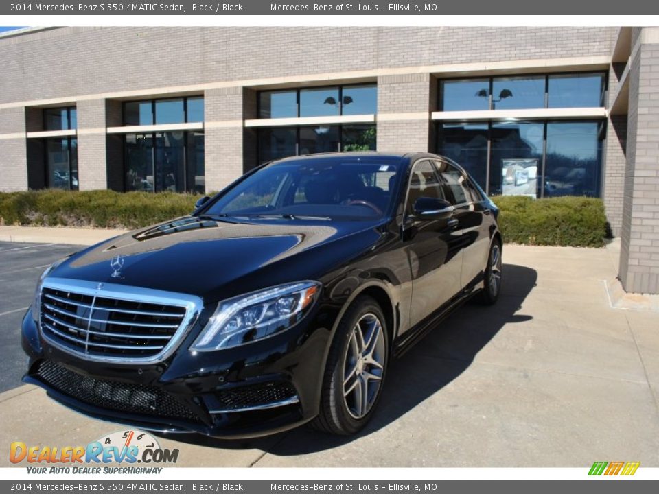 Front 3/4 View of 2014 Mercedes-Benz S 550 4MATIC Sedan Photo #14