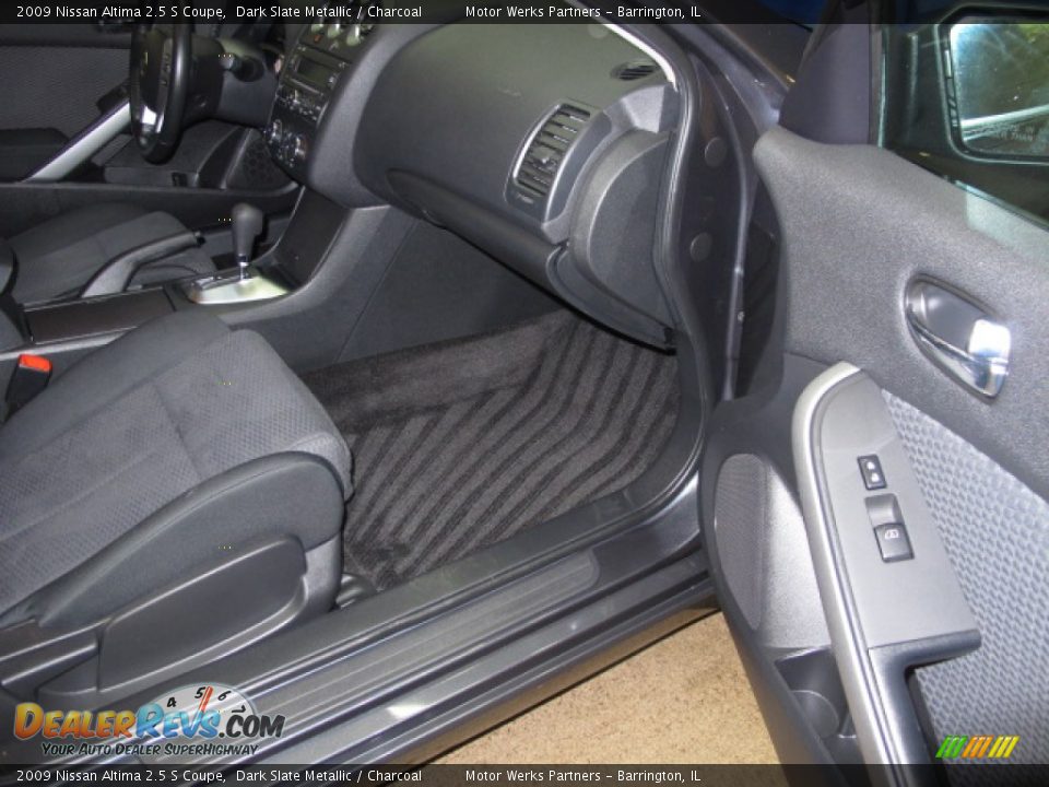 2009 Nissan Altima 2.5 S Coupe Dark Slate Metallic / Charcoal Photo #18
