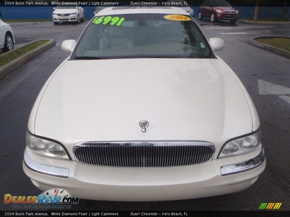 2004 Buick Park Avenue White Diamond Pearl / Light Cashmere Photo #2