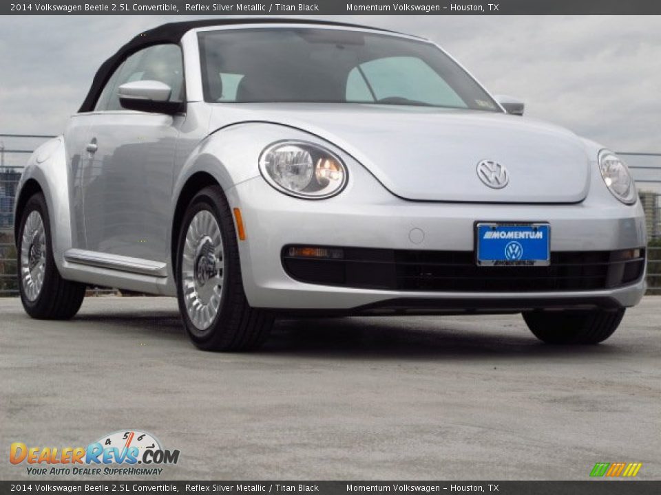 2014 Volkswagen Beetle 2.5L Convertible Reflex Silver Metallic / Titan Black Photo #1