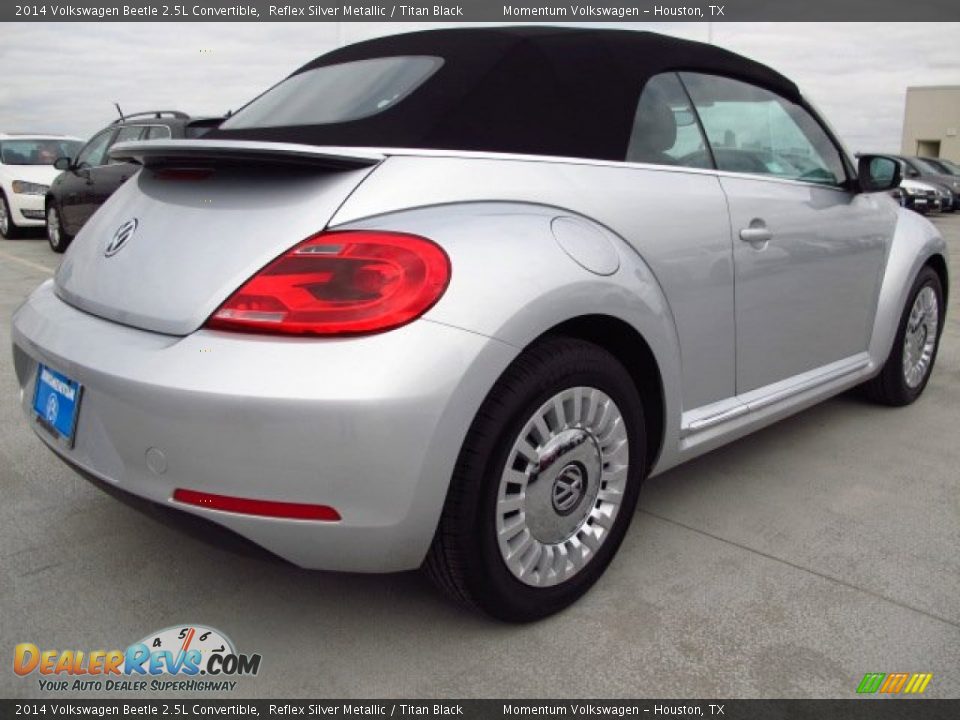 2014 Volkswagen Beetle 2.5L Convertible Reflex Silver Metallic / Titan Black Photo #6
