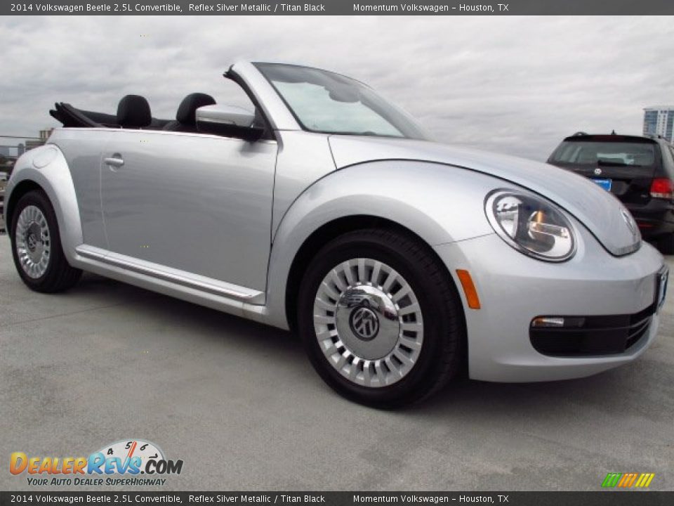 2014 Volkswagen Beetle 2.5L Convertible Reflex Silver Metallic / Titan Black Photo #9