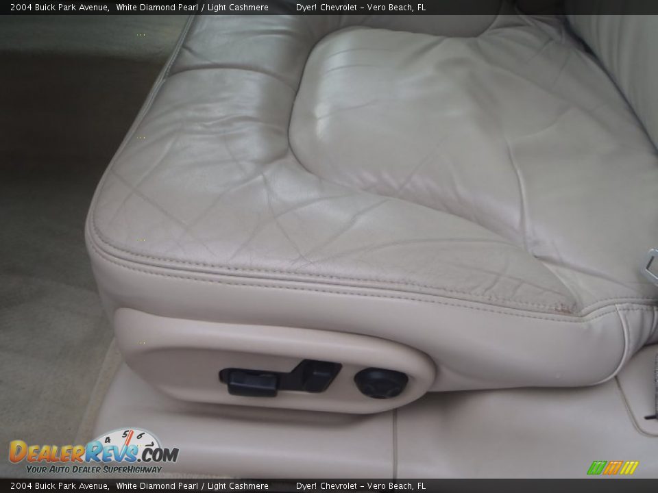 2004 Buick Park Avenue White Diamond Pearl / Light Cashmere Photo #14