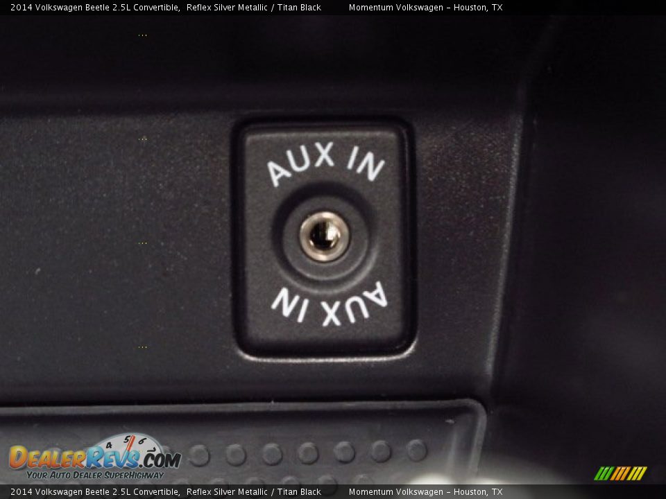 2014 Volkswagen Beetle 2.5L Convertible Reflex Silver Metallic / Titan Black Photo #20