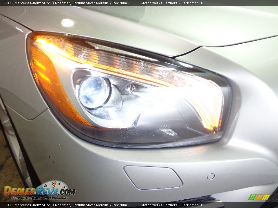 2013 Mercedes-Benz SL 550 Roadster Iridium Silver Metallic / Red/Black Photo #14