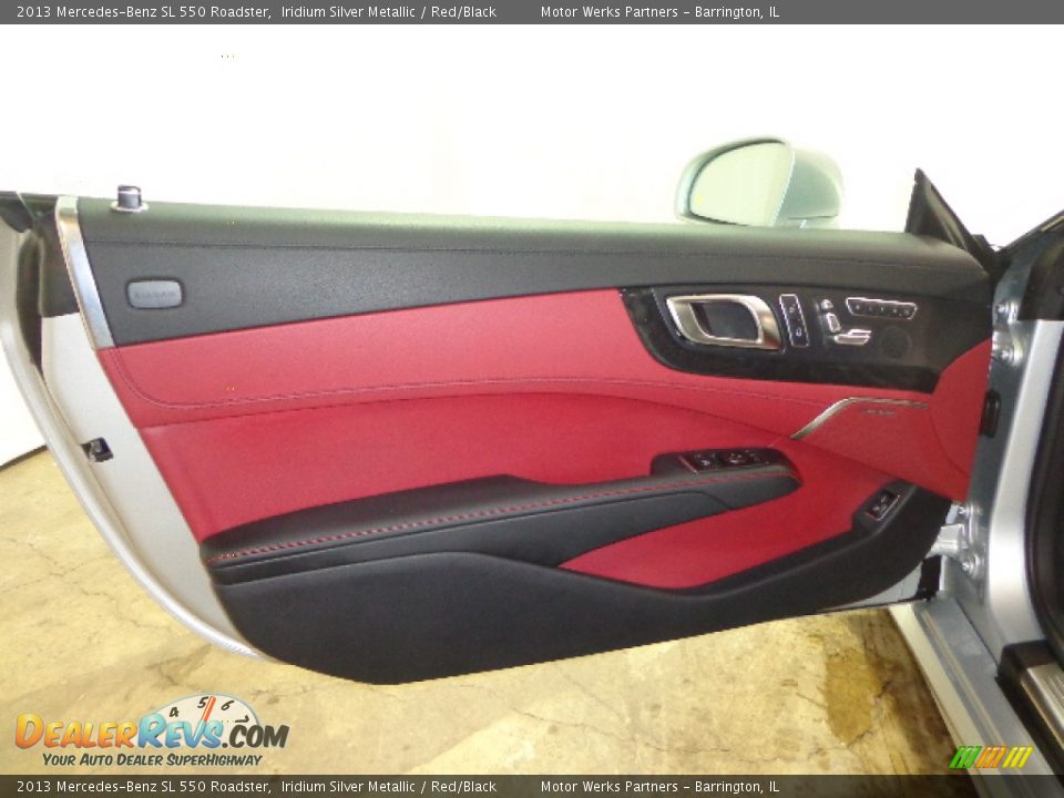 Door Panel of 2013 Mercedes-Benz SL 550 Roadster Photo #22