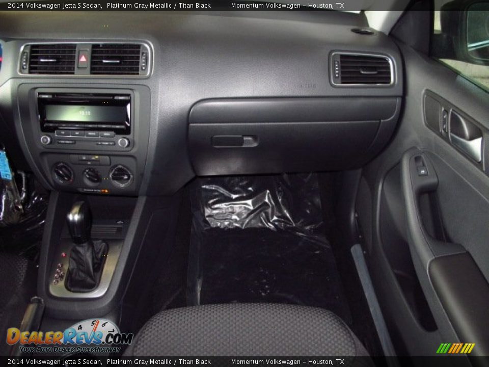 2014 Volkswagen Jetta S Sedan Platinum Gray Metallic / Titan Black Photo #14