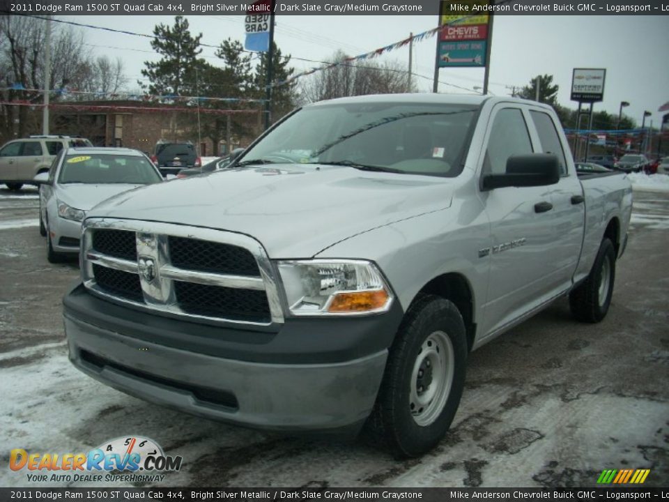 2011 Dodge Ram 1500 ST Quad Cab 4x4 Bright Silver Metallic / Dark Slate Gray/Medium Graystone Photo #1