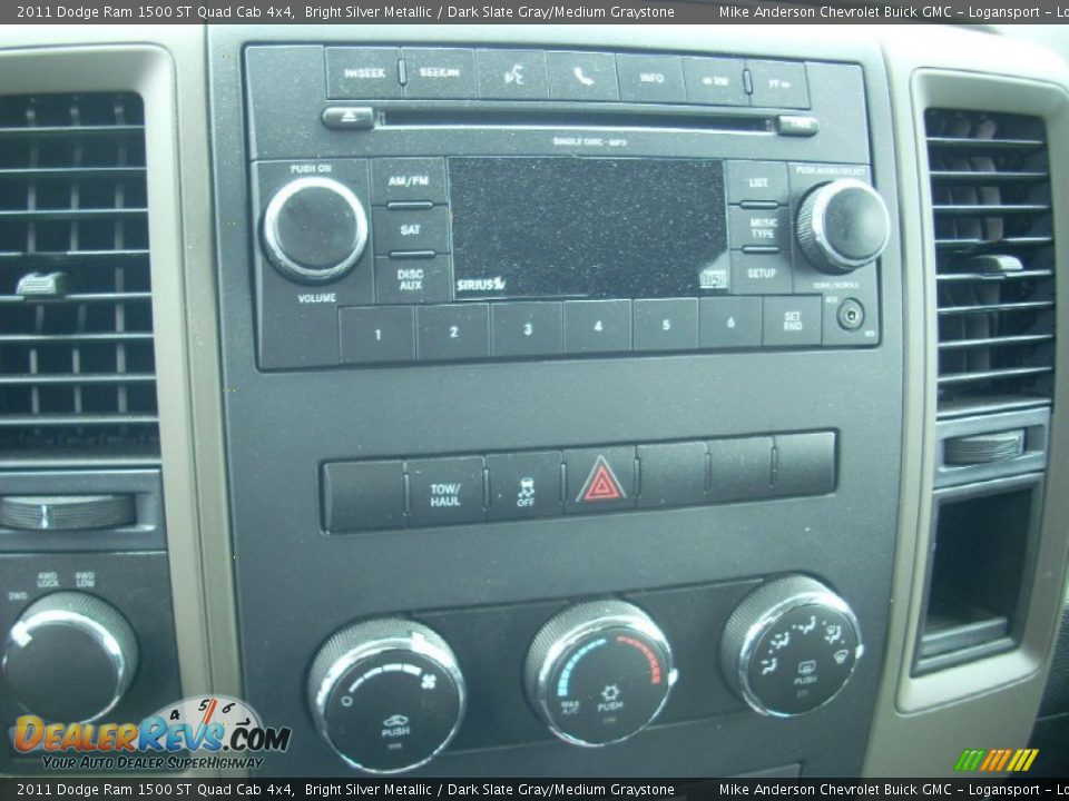 2011 Dodge Ram 1500 ST Quad Cab 4x4 Bright Silver Metallic / Dark Slate Gray/Medium Graystone Photo #14