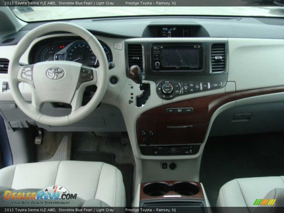 2013 Toyota Sienna XLE AWD Shoreline Blue Pearl / Light Gray Photo #9