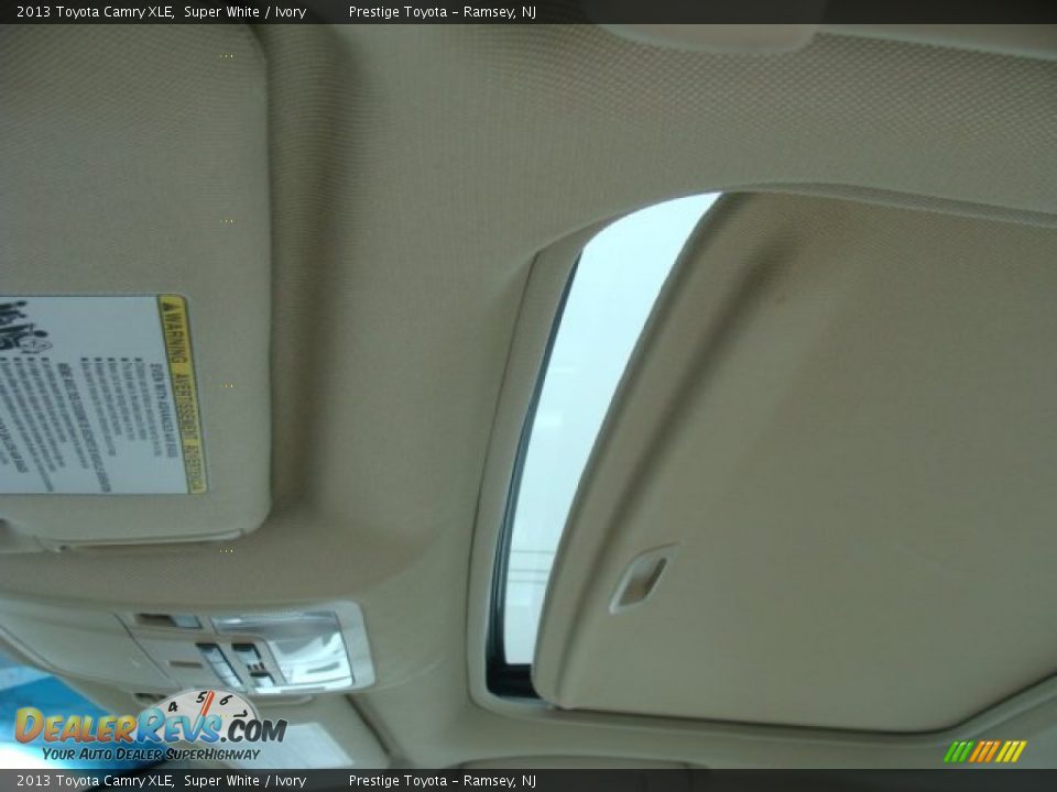 2013 Toyota Camry XLE Super White / Ivory Photo #8
