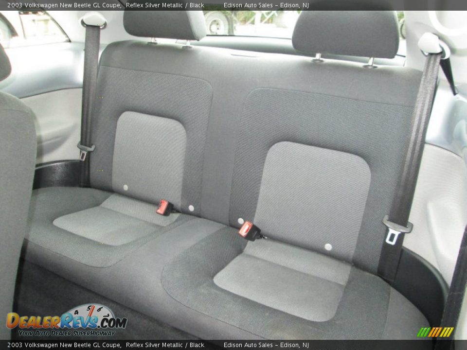 2003 Volkswagen New Beetle GL Coupe Reflex Silver Metallic / Black Photo #17