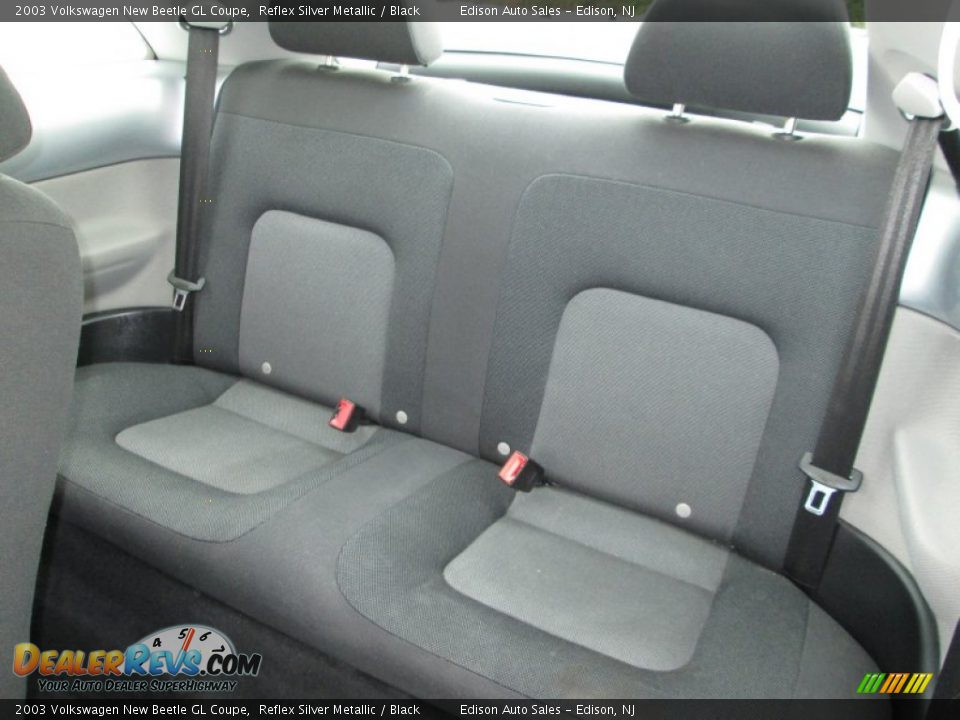 2003 Volkswagen New Beetle GL Coupe Reflex Silver Metallic / Black Photo #18