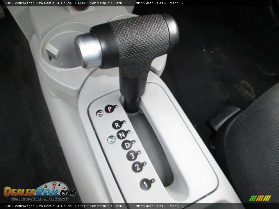 2003 Volkswagen New Beetle GL Coupe Reflex Silver Metallic / Black Photo #20