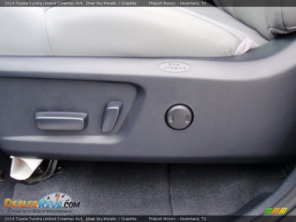 2014 Toyota Tundra Limited Crewmax 4x4 Silver Sky Metallic / Graphite Photo #28