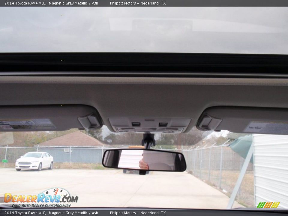 2014 Toyota RAV4 XLE Magnetic Gray Metallic / Ash Photo #29