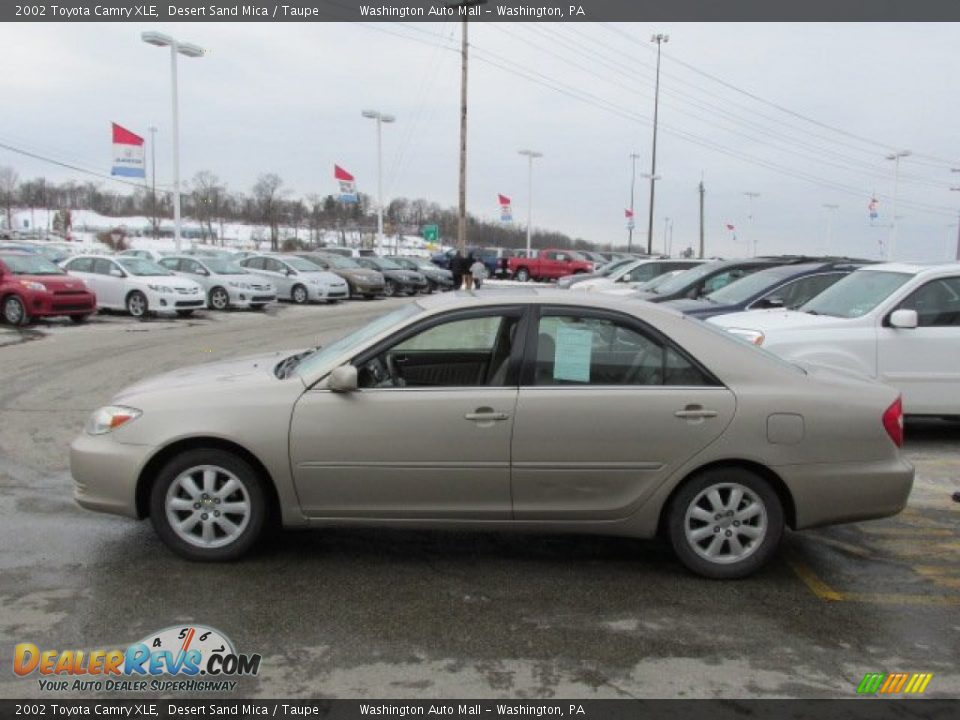 2002 Toyota Camry XLE Desert Sand Mica / Taupe Photo #6
