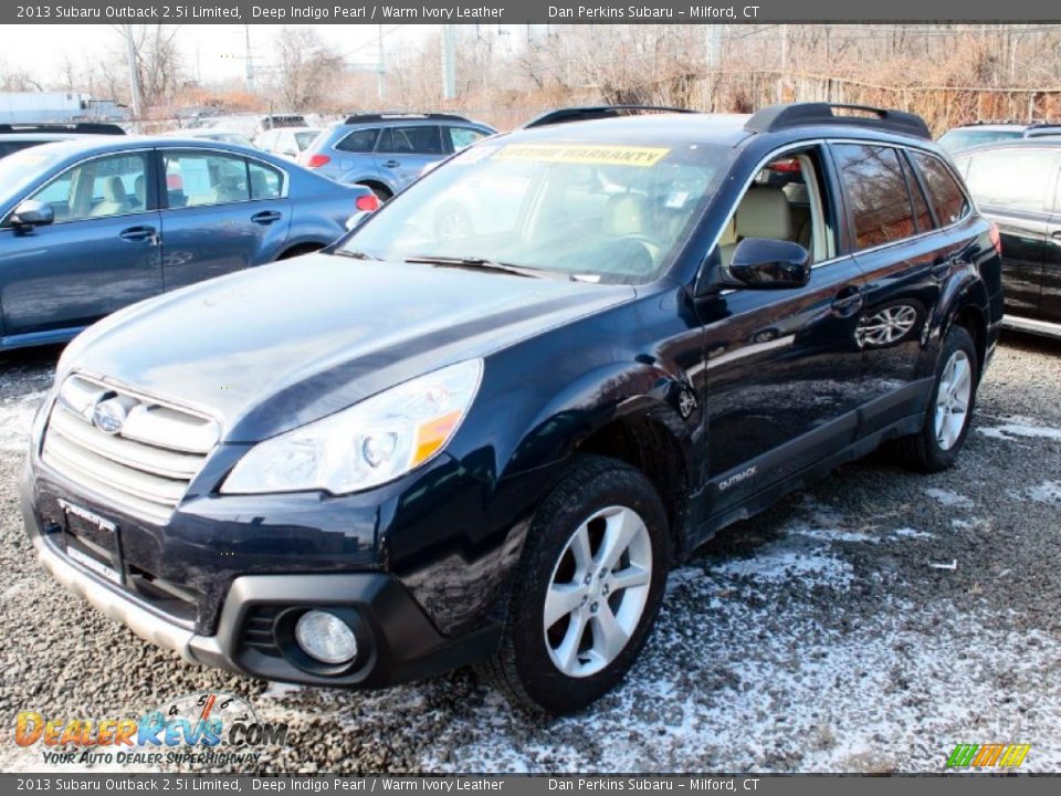 Front 3/4 View of 2013 Subaru Outback 2.5i Limited Photo #3