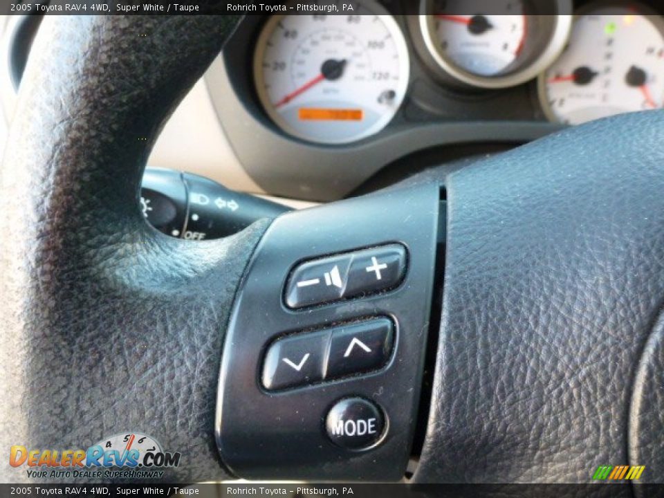 2005 Toyota RAV4 4WD Super White / Taupe Photo #19
