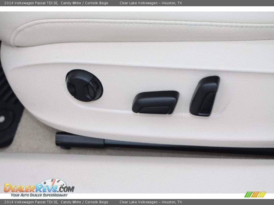 2014 Volkswagen Passat TDI SE Candy White / Cornsilk Beige Photo #17