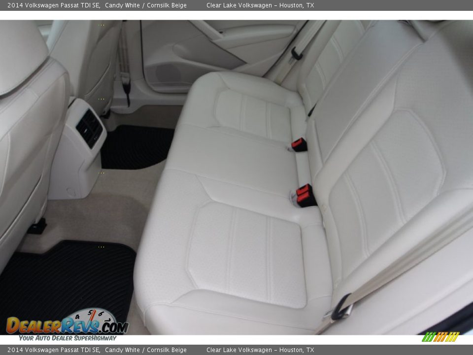 2014 Volkswagen Passat TDI SE Candy White / Cornsilk Beige Photo #29