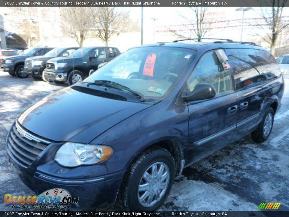 2007 Chrysler Town & Country Touring Modern Blue Pearl / Dark Khaki/Light Graystone Photo #3