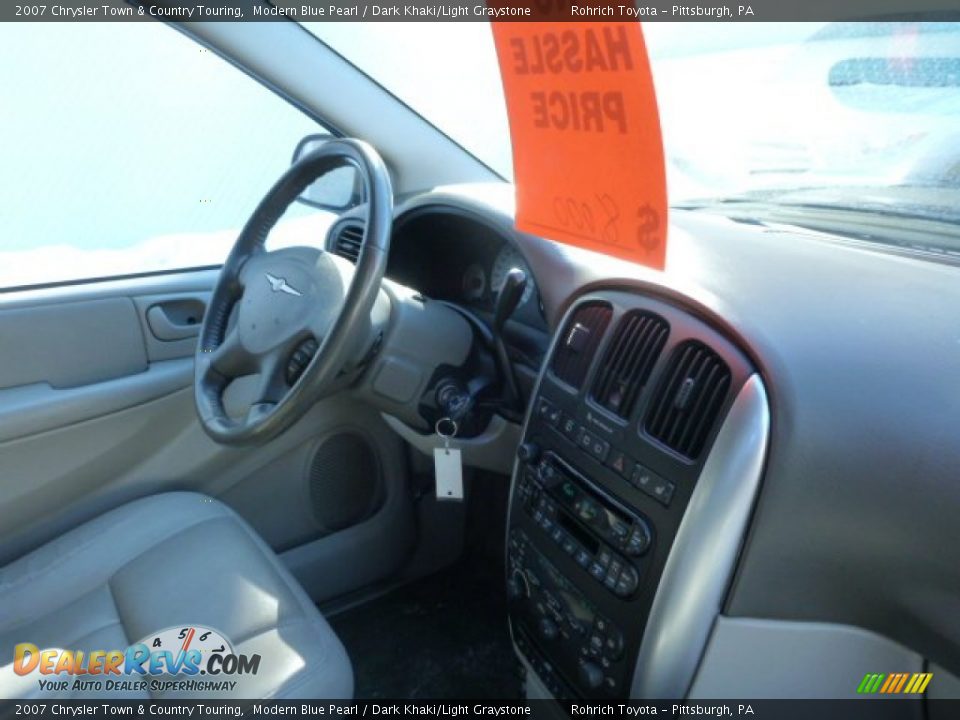 2007 Chrysler Town & Country Touring Modern Blue Pearl / Dark Khaki/Light Graystone Photo #12