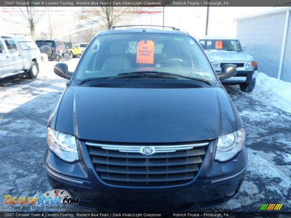 2007 Chrysler Town & Country Touring Modern Blue Pearl / Dark Khaki/Light Graystone Photo #18