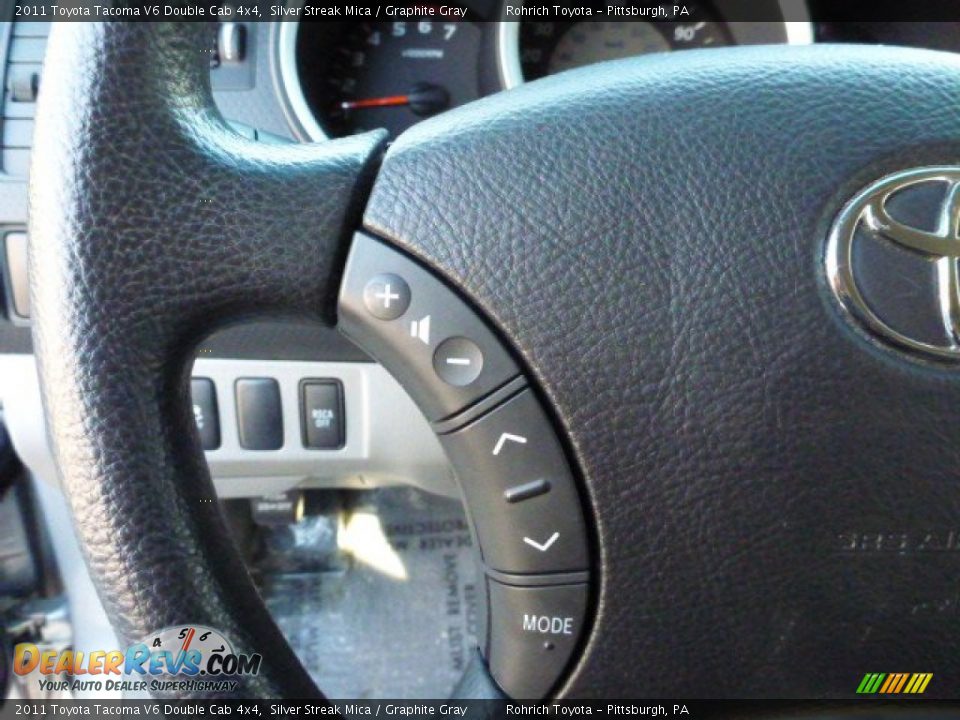 2011 Toyota Tacoma V6 Double Cab 4x4 Silver Streak Mica / Graphite Gray Photo #19