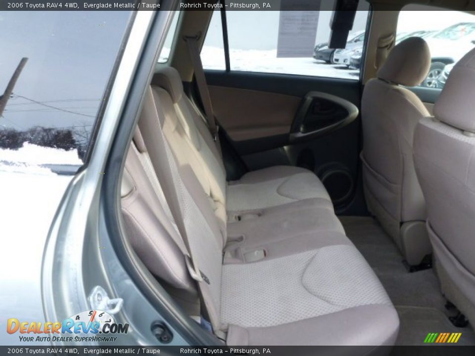 2006 Toyota RAV4 4WD Everglade Metallic / Taupe Photo #13