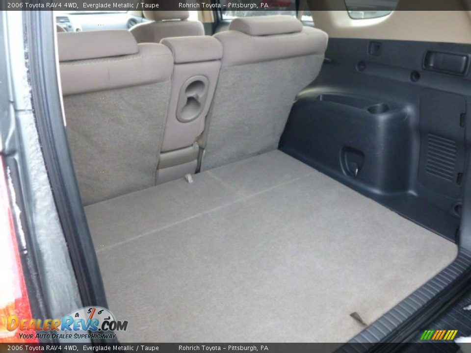 2006 Toyota RAV4 4WD Everglade Metallic / Taupe Photo #15